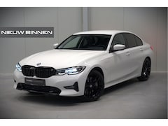 BMW 3-serie - 330e eDrive Edition High Executive | Stoelverwarming | Navigatie | Apple Carplay | Parkeer