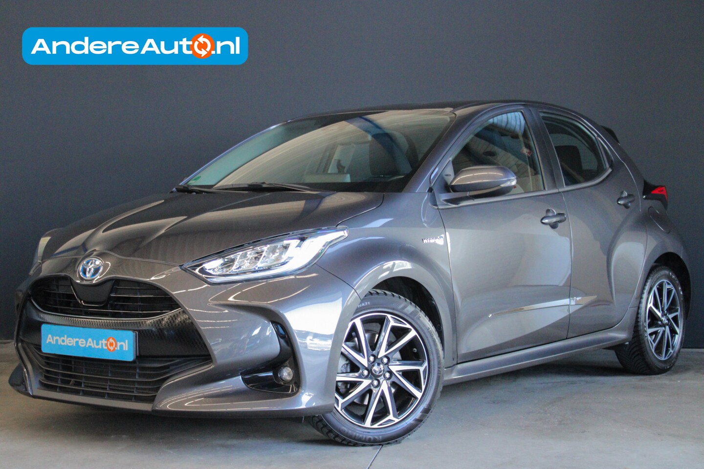 Toyota Yaris - 1.5 Hybrid Dynamic |dealer onderhouden|lichtmetalen velgen|Apple CarPlay/Android Auto| - AutoWereld.nl