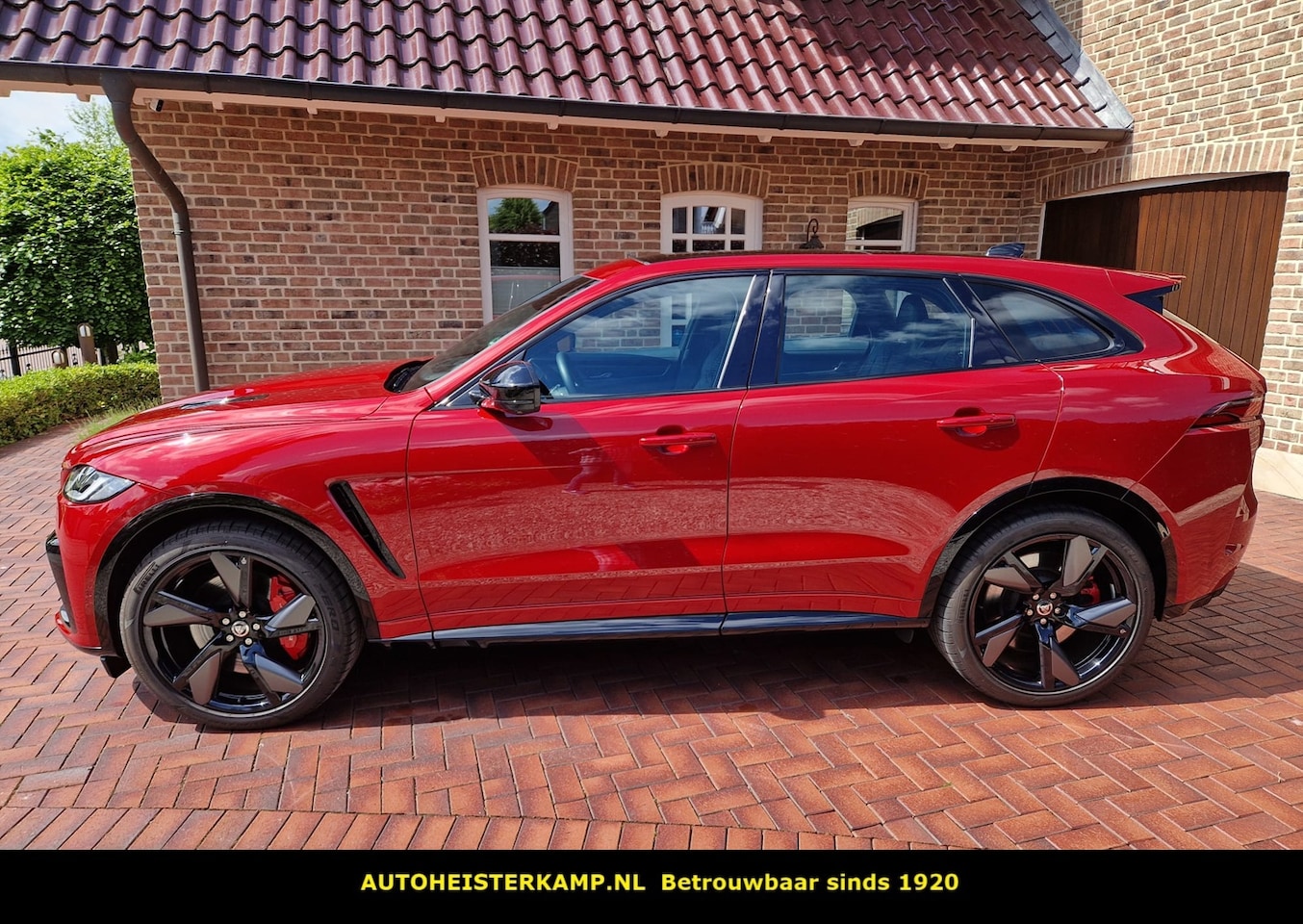 Jaguar F-Pace - 5.0 P550 V8 SVR Panoramadak Head-Up 22 Inch Carbon - AutoWereld.nl