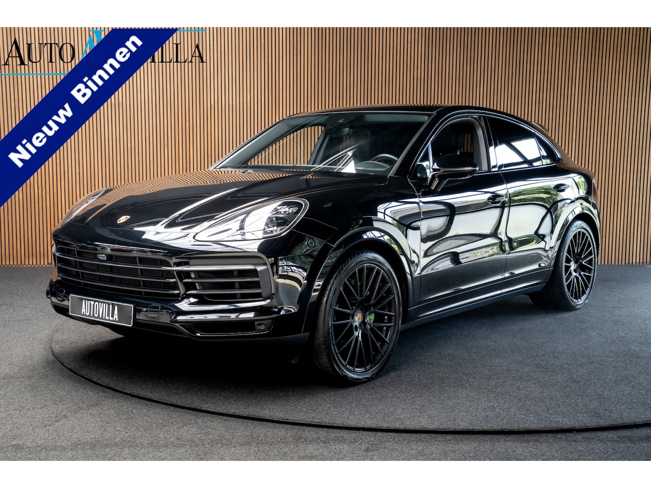 Porsche Cayenne Coupé - 3.0 Pano Sport-chrono 360° Luchtvering Leer Navi ACC 22'' LM velgen Memory seats Bose Stuu - AutoWereld.nl