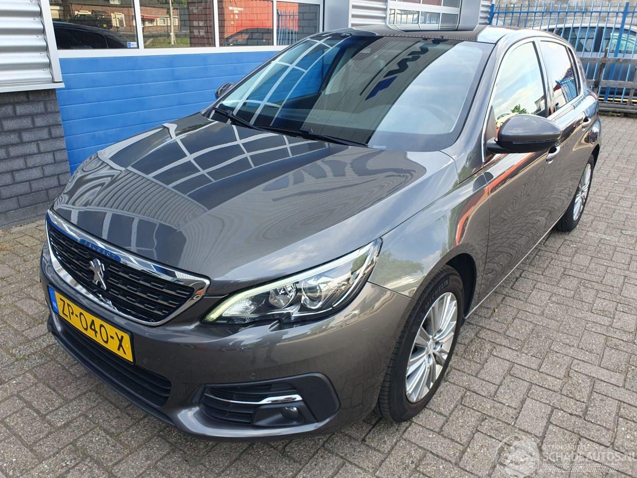 Peugeot 308 - 1.2 PureTech Blue Lease Premium 1.2 PureTech Blue Lease Premium - AutoWereld.nl