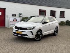 Opel Grandland - 1.6 Turbo Hybrid 225pk Aut Ultimate/ All season banden/ Trekhaak/ 360° Camera/ Adaptieve c