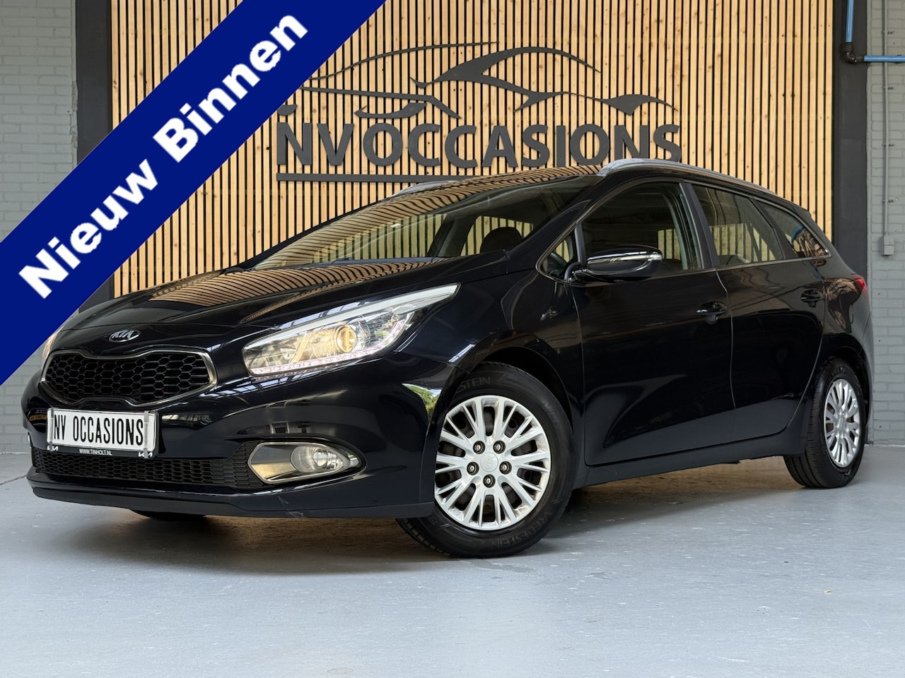 Kia Cee'd Sportswagon - 1.6 GDI Plus Pack 1E EIGNR/DEALEROH/CAMERA/NAP/NAVI/CRUISE/PDC! - AutoWereld.nl