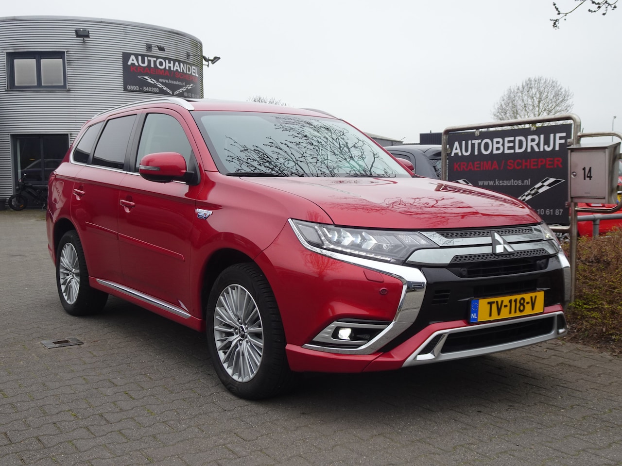Mitsubishi Outlander - 2.4 PHEV Intense+ 2.4 PHEV Intense+ - AutoWereld.nl