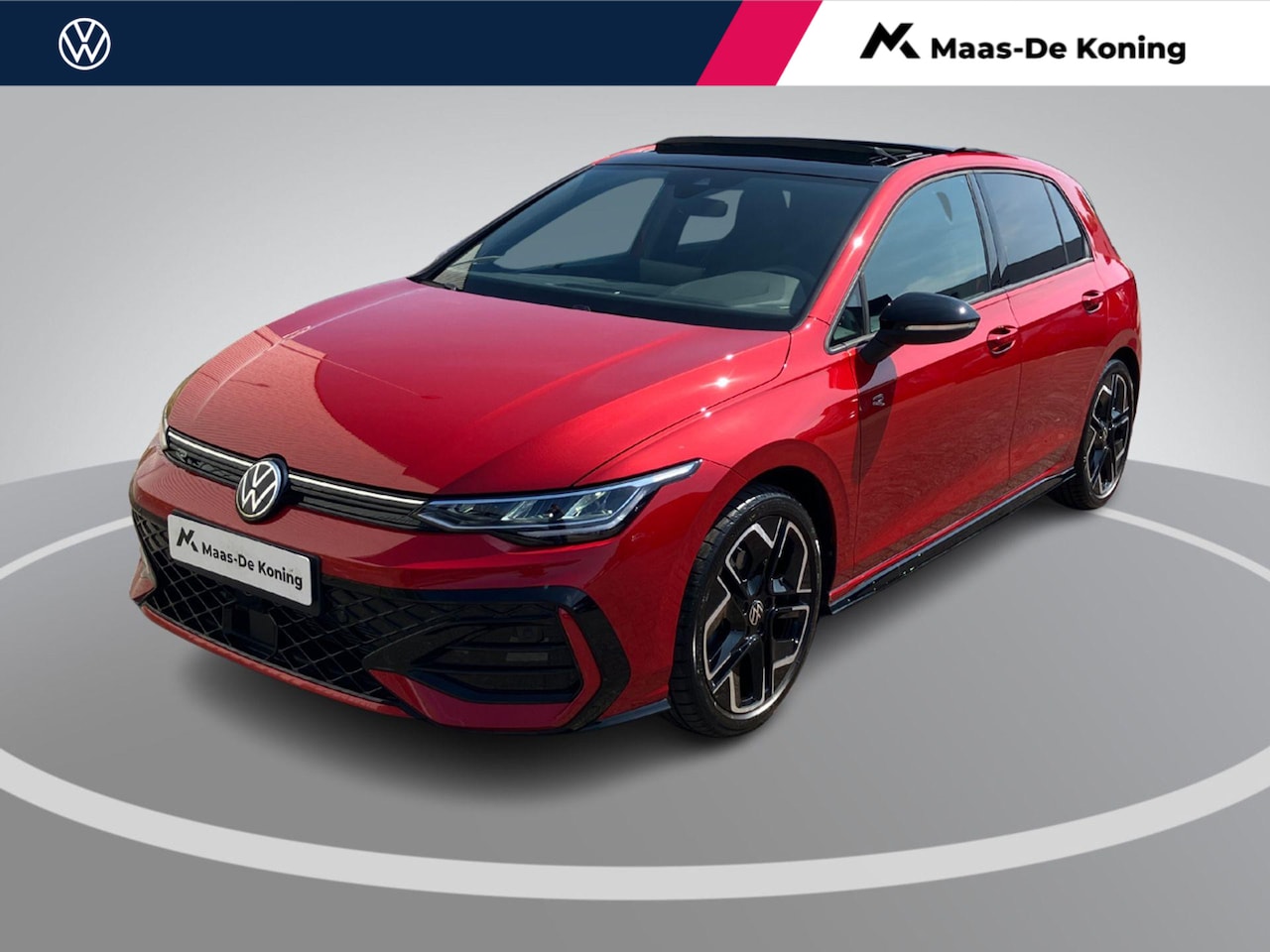 Volkswagen Golf - 1.5eTSI/150PK R-Line Edition DSG · Panoramadak · Apple/Android Car Play · Camera + Parkeer - AutoWereld.nl