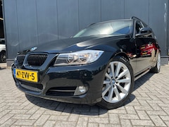 BMW 3-serie Touring - 320i '10 Aut/Leer/Panodak/Navi/18'Lmv