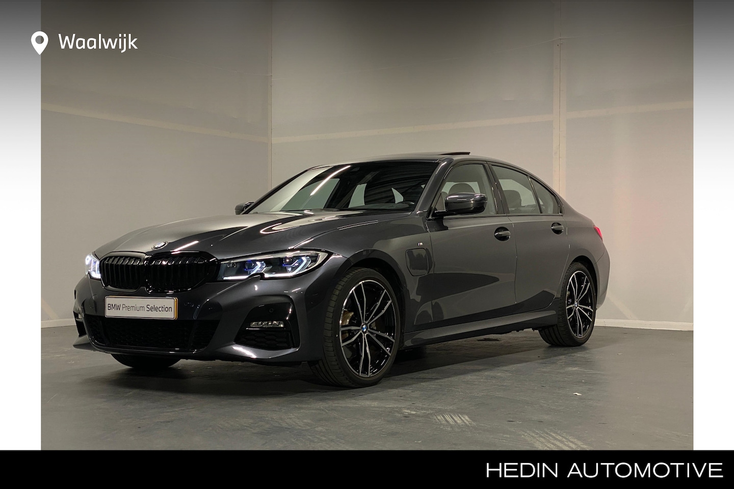 BMW 3-serie - 320e Business Edition Plus | M-Sportpakket | Panoramadak | Laserlight | 19'' inch | Stoelv - AutoWereld.nl