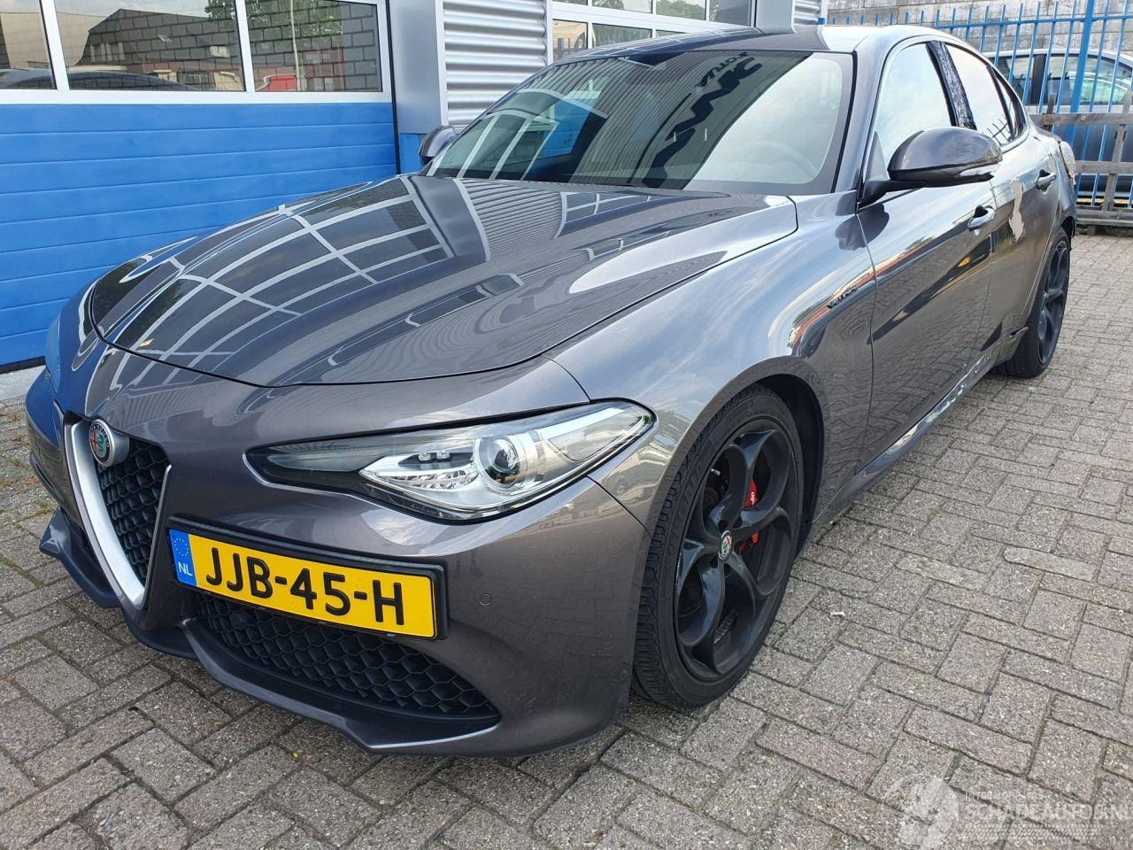 Alfa Romeo Giulia - 2.0T AWD Veloce Automaat - AutoWereld.nl