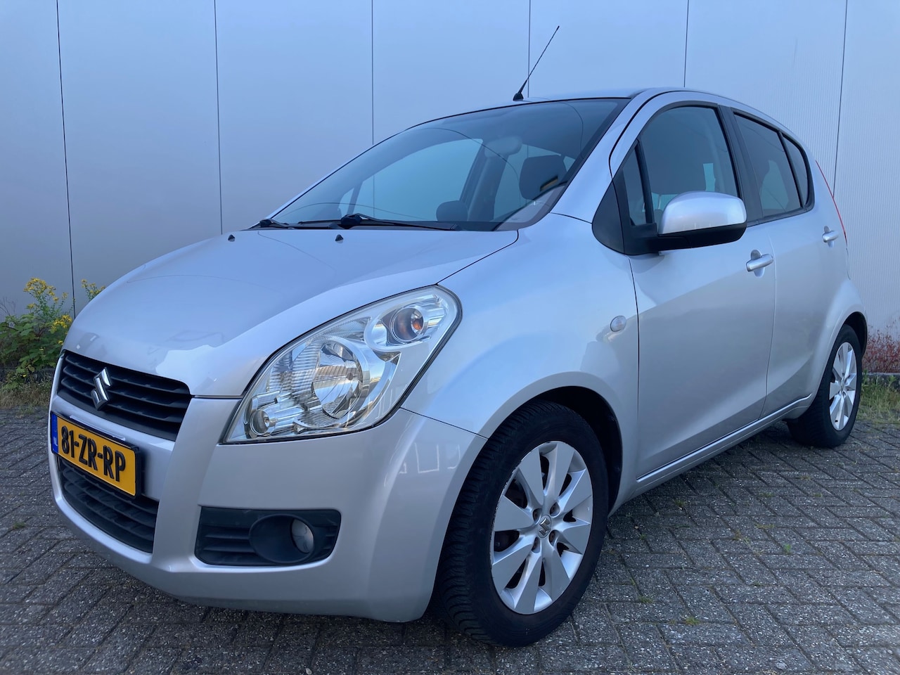 Suzuki Splash - 1.2 Exclusive Airconditioning, trekhaak, vierseizoenen banden, LM velgen - AutoWereld.nl