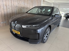 BMW iX - xDrive40 Executive