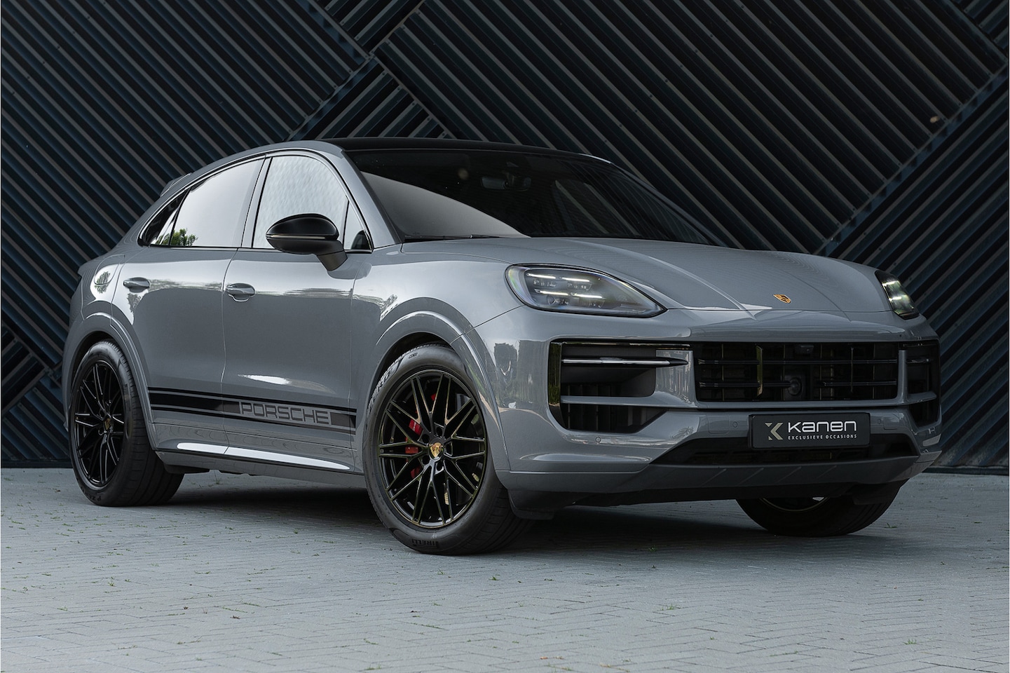 Porsche Cayenne Coupé - 3.0 S E-Hybrid Sport Design ACC Pano GTS Stoel 360 BijrijDisplay Head Up Matrix Memory Tre - AutoWereld.nl