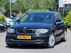 BMW 1-serie - 116i | Stoelverwarming | Airco | Elektrische ramen en spiegels