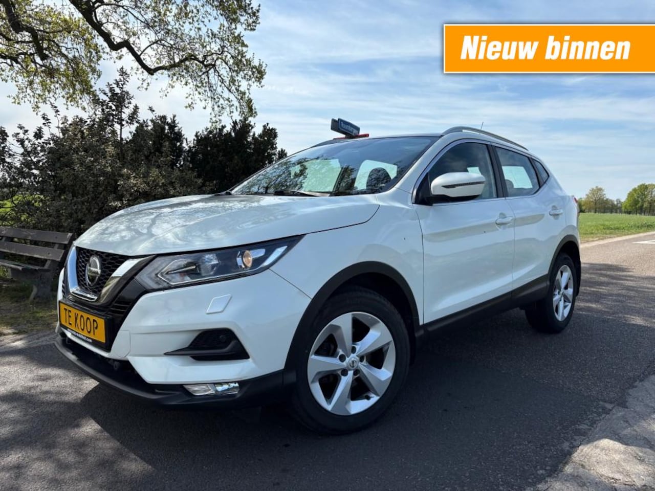 Nissan Qashqai - 1.3 DIG-T BUS. ED. / AUTOMAAT / PANO / VOLL - AutoWereld.nl