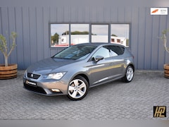 SEAT Leon - 1.4 TSI Business Intense * Navi * 17" * ECC * Stoelverw. * PDC V+A * Cruise * Zeer mooi