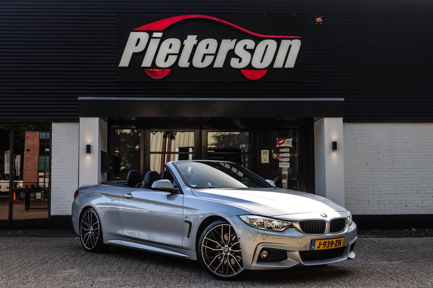 BMW 4-serie Cabrio - 428i M-Pakket MEMORY HUD 360 CAMERA - AutoWereld.nl