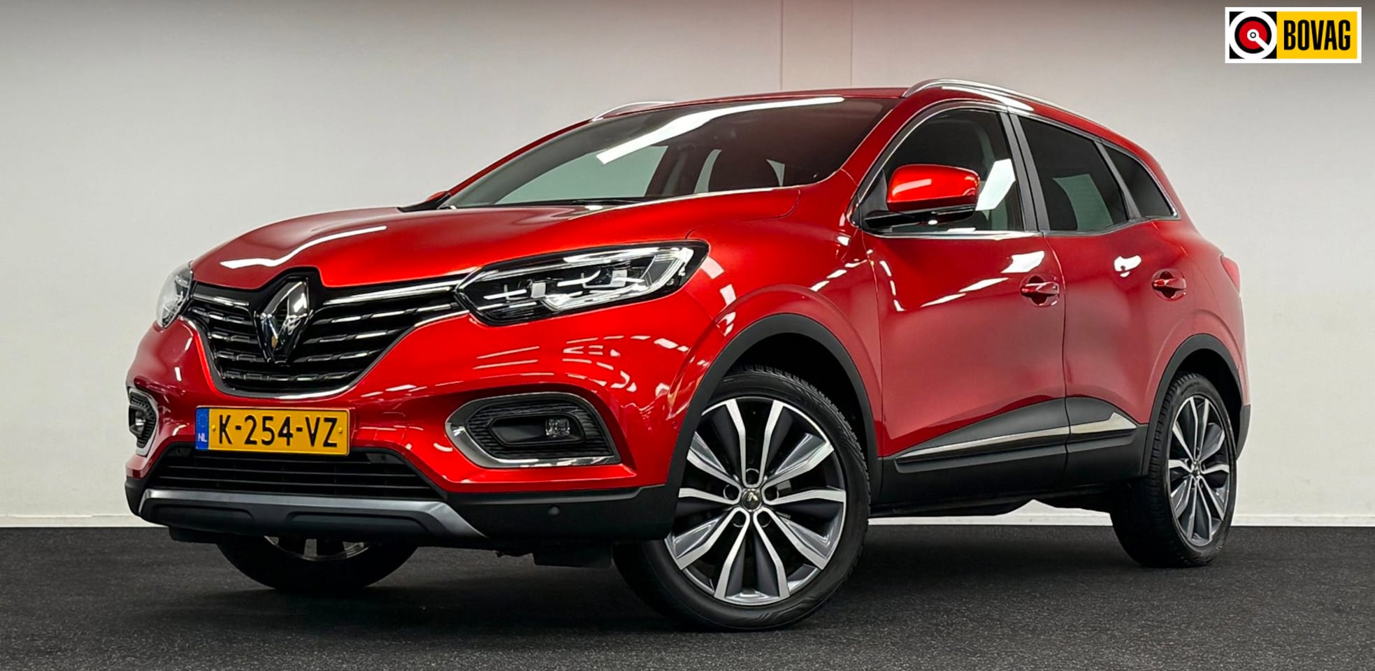 Renault Kadjar - 1.3 TCe Intens*DealerOh*Leder*Trekhaak*Navi*Camera*Carplay*Stoelverw - AutoWereld.nl