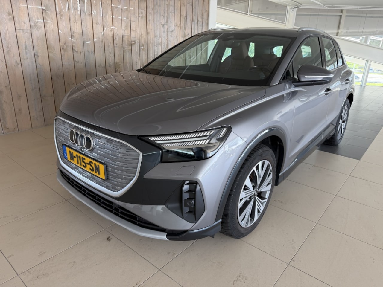 Audi Q4 e-tron - 40 L ed AdvPl 77 kWh - AutoWereld.nl
