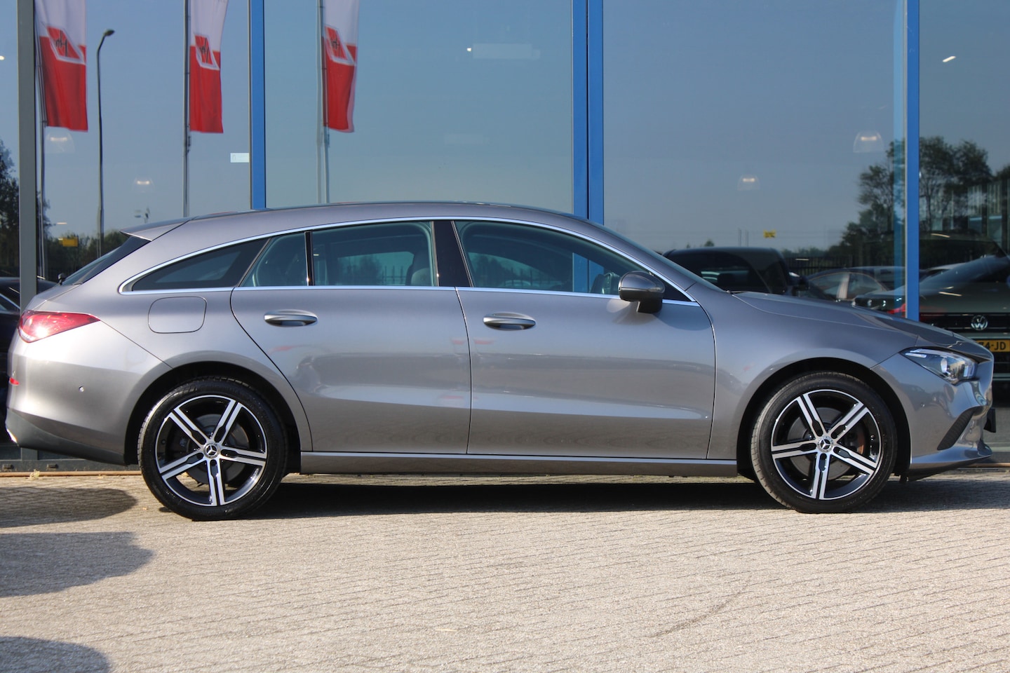 Mercedes-Benz CLA-klasse Shooting Brake - 250e AUT8 Luxury Limited LEDER SFEER NAVI CAMERA 18'' - AutoWereld.nl