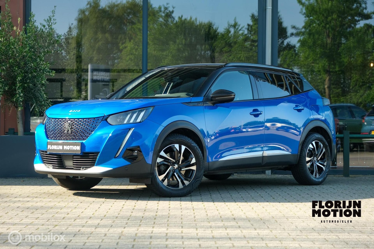 Peugeot e-2008 - EV GT 50 kWh | 3-Fase | ACC | 3d Dash | Stoelverwarming | Ambiant verlichting | Keyless en - AutoWereld.nl