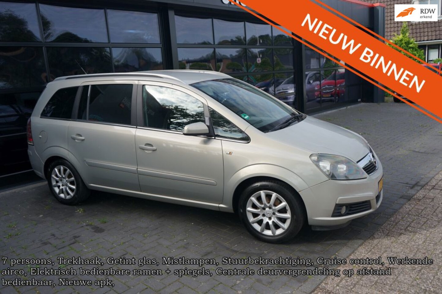 Opel Zafira - 1.8 Essentia 1.8 Essentia, 7-pers, airco, trekhaak, elek pakket - AutoWereld.nl