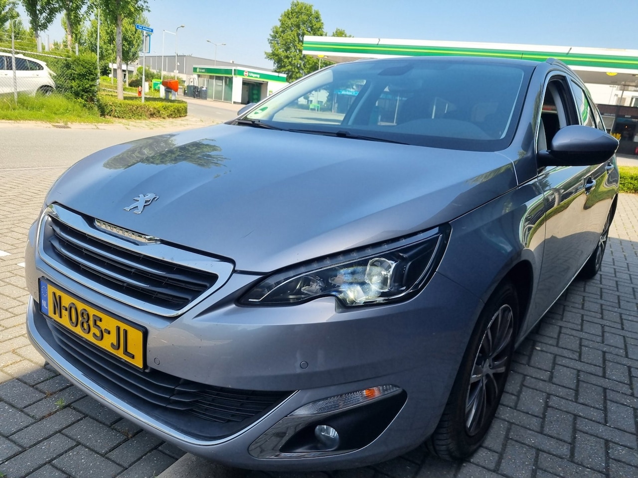 Peugeot 308 SW - 1.2 PureTech Allure Automaat Navi Xenon - AutoWereld.nl