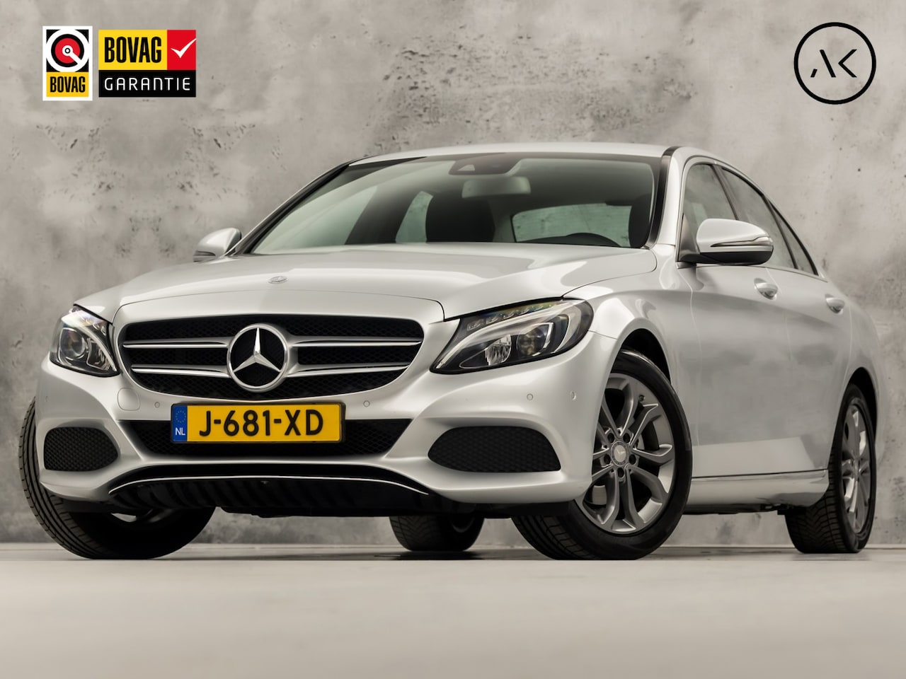 Mercedes-Benz C-klasse - 180 Sport 156Pk Automaat (NAVIGATIE, LEDER, SFEERVERLICHTING, STOELVERWARMING, SPORTSTOELE - AutoWereld.nl