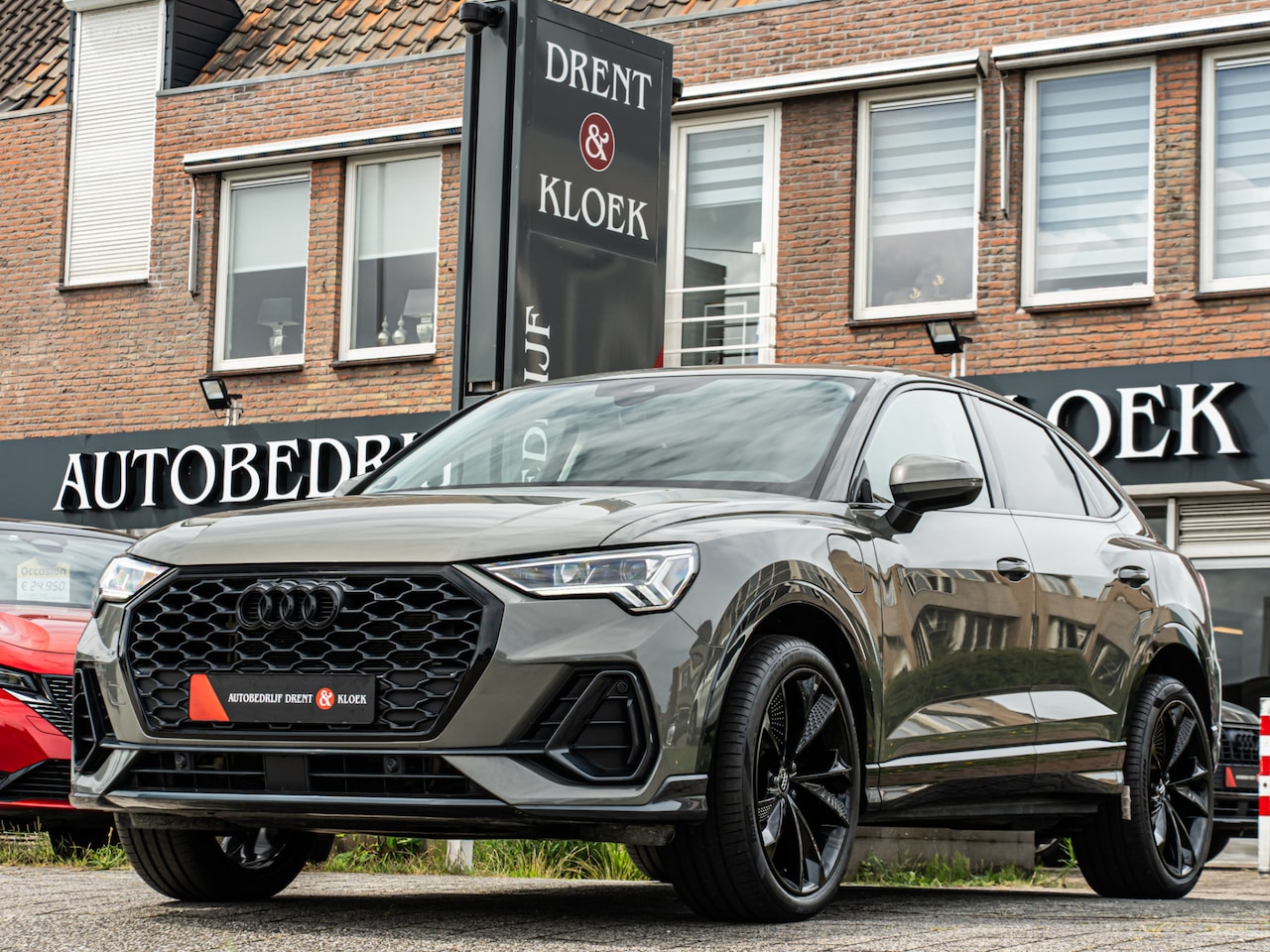 Audi Q3 Sportback - 45 TFSI e Advanced Edition 20 INCH BLACK OPTIC PRIVACY GLASS FULL LED VIRTUAL DASH - AutoWereld.nl