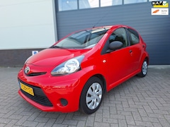 Toyota Aygo - | 1.0 VVT-i Now | Airco | Volledig onderhouden | 1e eigenaar | Lage kilometerstand |