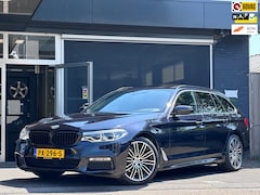 BMW 5-serie Touring - 520i High Executive M-SPORT / PANO / MEMORY / TREKHAAK