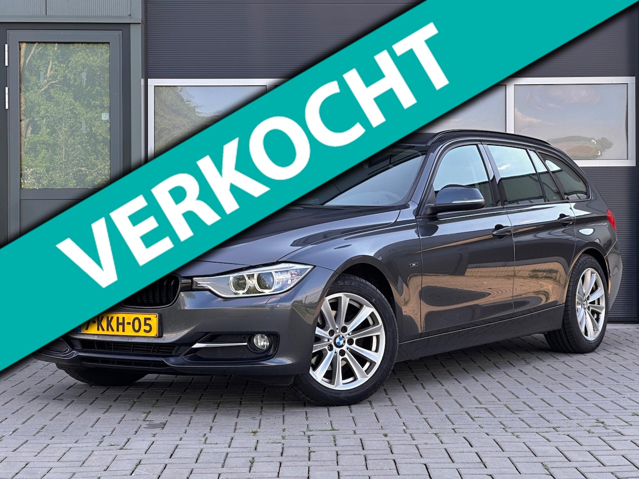 BMW 3-serie Touring - 316i Sport Automaat Trekhaak Xenon - AutoWereld.nl
