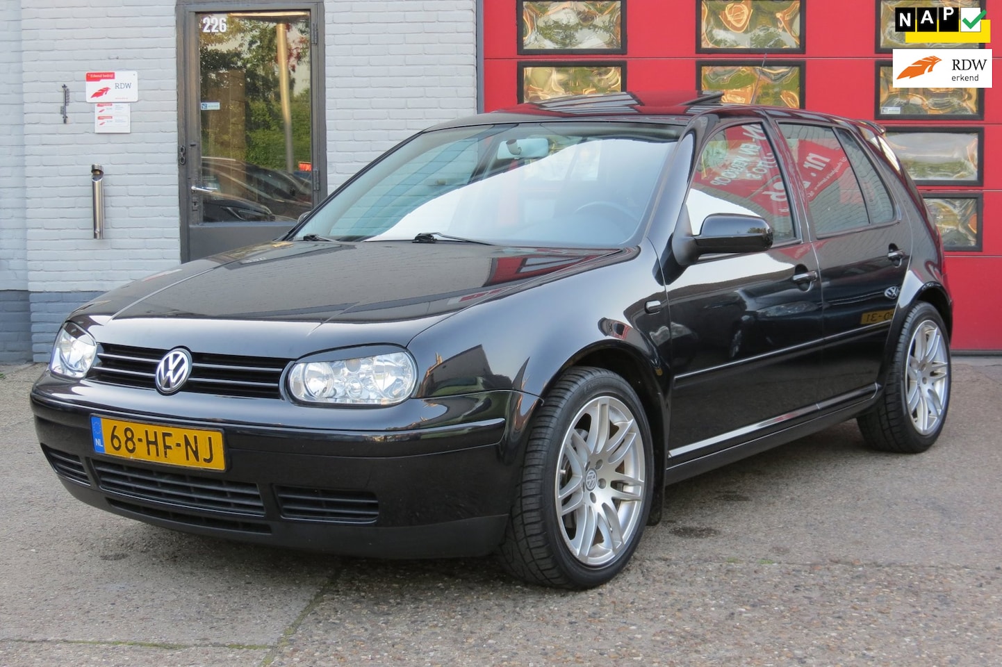 Volkswagen Golf - 2.0 Comfortline 2.0 Comfortline ,5 Deurs , 126.000 Nap, - AutoWereld.nl