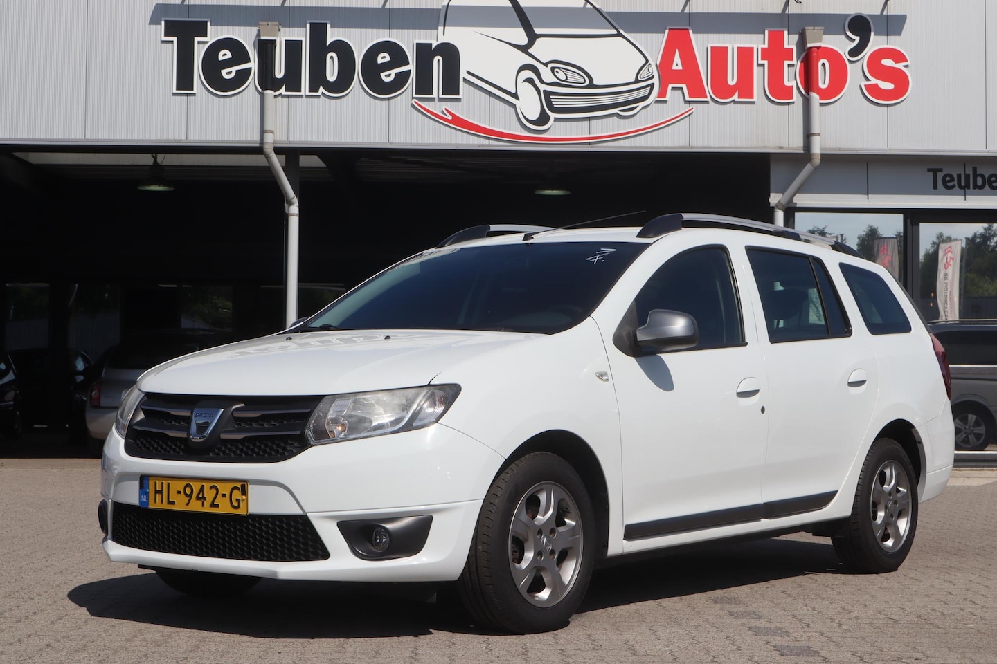 Dacia Logan MCV - 0.9 TCe 10th Anniversary | Airco | Trekhaak | Cruise control - AutoWereld.nl