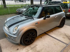 MINI 3-Deurs - 1.6 Cooper Chili INRUIL KOOPJE PANO LM VELGEN HALF LEER ZO MEENEMEN
