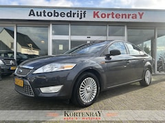Ford Mondeo - 2.0-16V titanium nieuwstaat/ecc airco/pdc/cruise control/trekhaak/nieuwstaat
