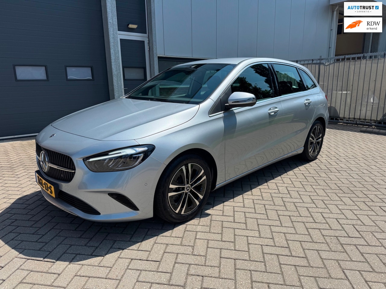 Mercedes-Benz B-klasse - 200 Luxury Line 200 Luxury Line, Stoel-/Stuurverwarming, LED, Camera, BTW etc. - AutoWereld.nl