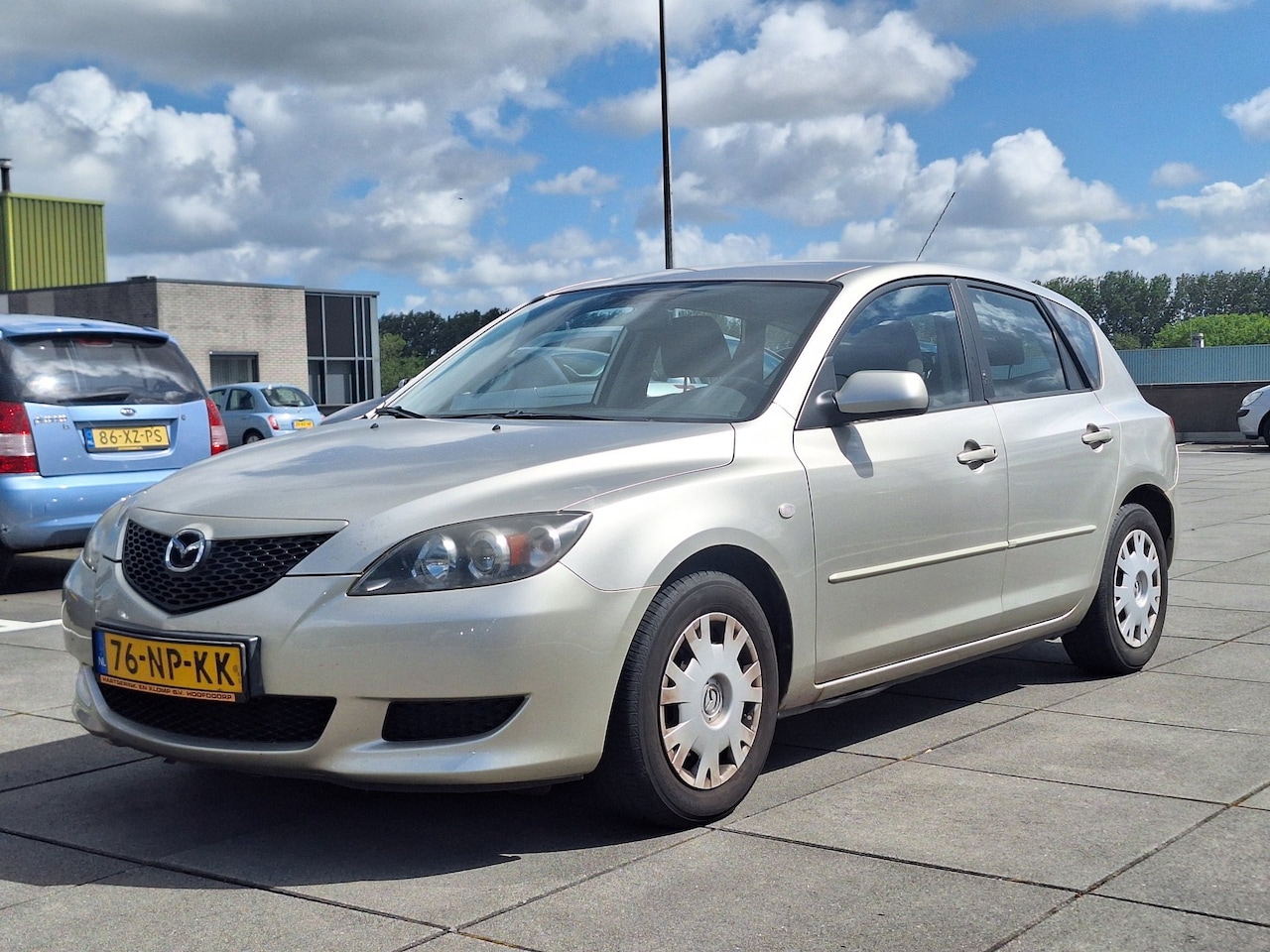 Mazda 3 Sport - € 2749,- 1.4 Excl. Apk 2027 5dr Nappas Airco - AutoWereld.nl