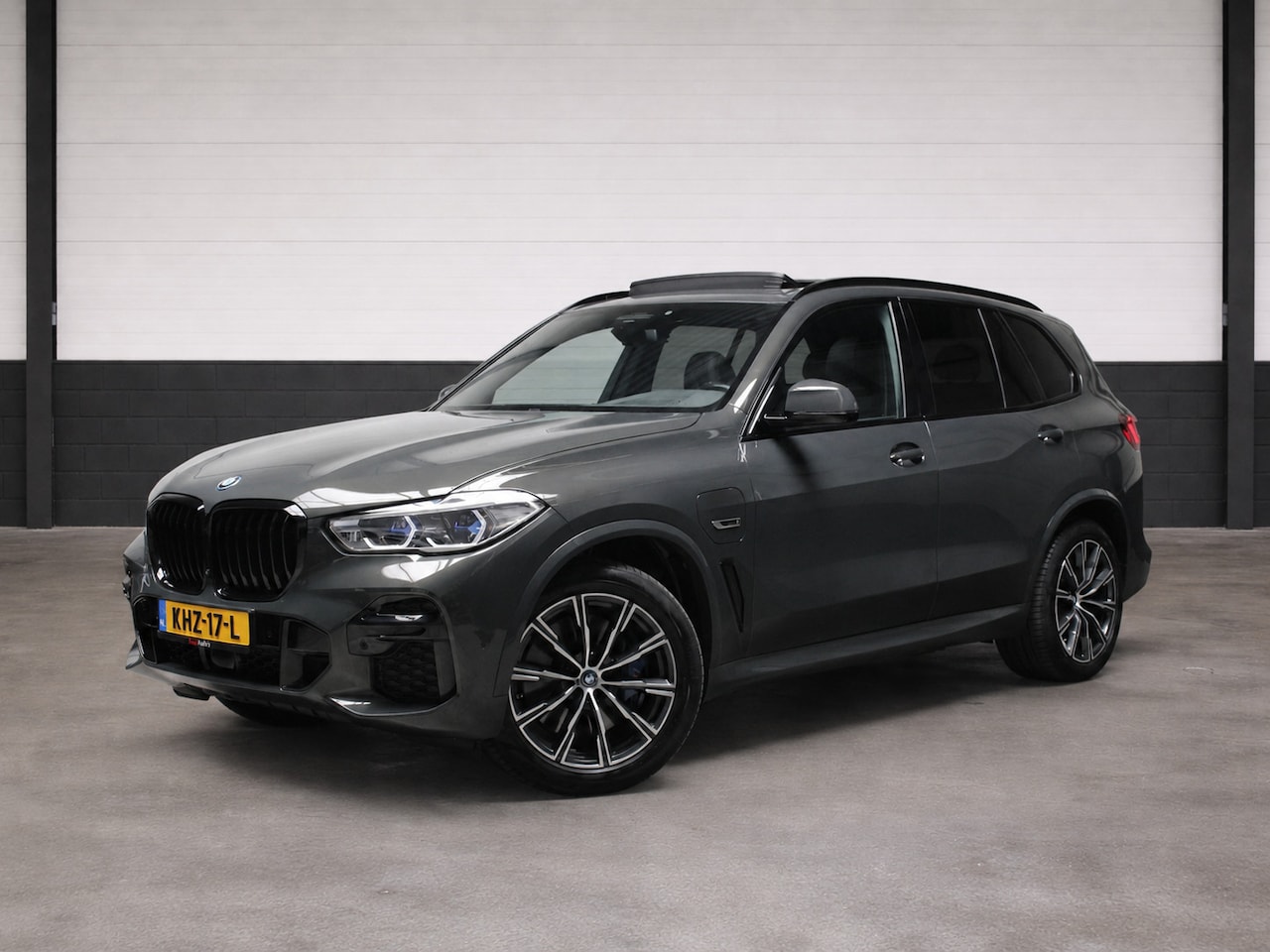 BMW X5 - XDrive45e Executive Pano Memory Laser ACC Trekh HUD - AutoWereld.nl