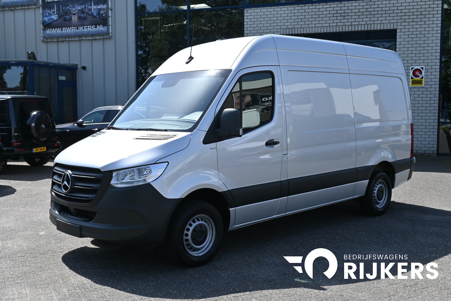 Mercedes-Benz Sprinter - 315 CDI L2H2 RWD Geveerde stoel, Apple Carplay/Android Auto, Trekhaak - AutoWereld.nl