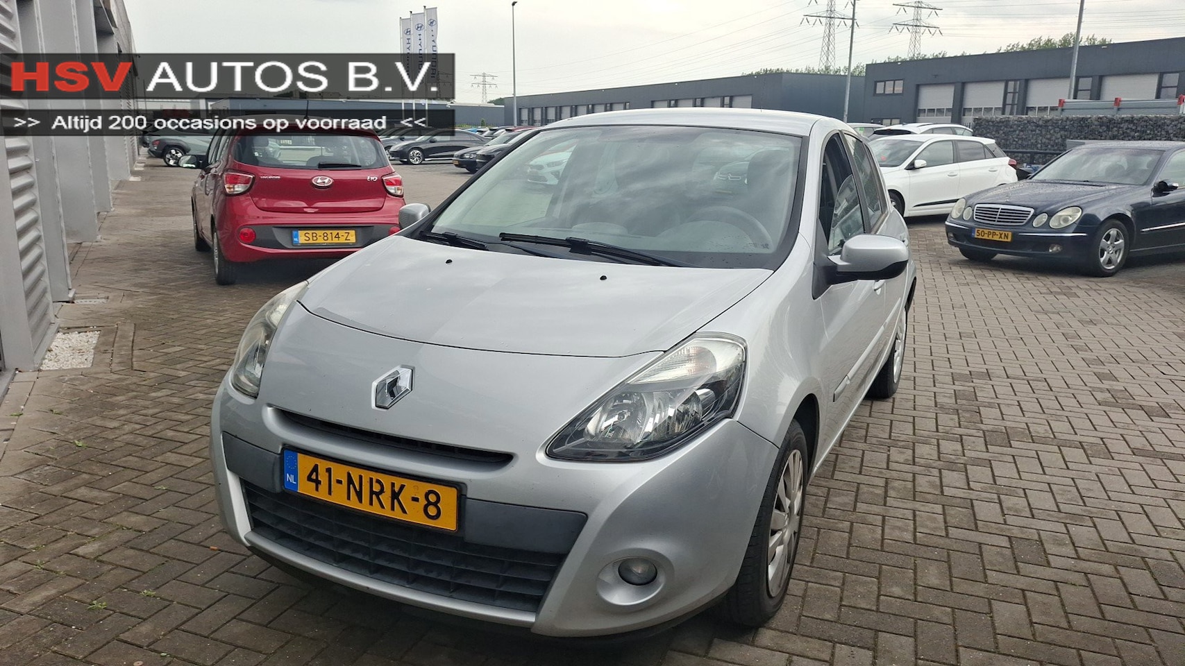 Renault Clio - 1.2 TCe Authentique airco 4-deurs *113.000km* - AutoWereld.nl
