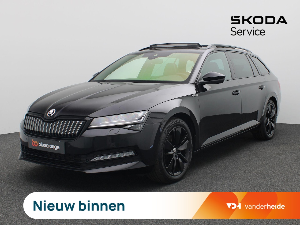 Skoda Superb Combi - 1.4 TSI iV Sportline Business 218PK DSG SOH 90,13%, Panoramadak, 360gr. Camera, Memorystoe - AutoWereld.nl