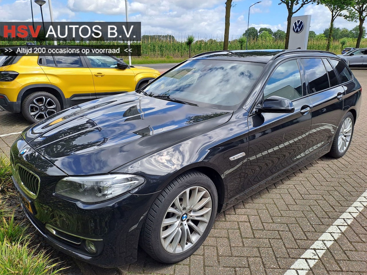 BMW 5-serie Touring - 520i High Executive navi LEER panodak - AutoWereld.nl