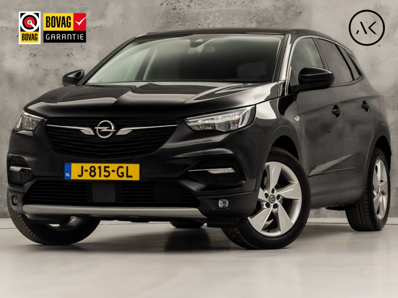 Opel Grandland X - 1.2 Turbo Sport Automaat (APPLE CARPLAY, GROOT NAVI, CAMERA, LEDER, SPORTSTOELEN, GETINT G - AutoWereld.nl