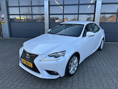 Lexus IS - 300h Hybrid 181pk Business Line