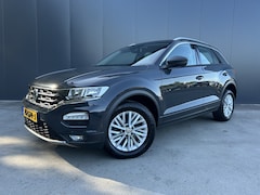 Volkswagen T-Roc - 1.5 TSI AUTOMAAT Style CAMERA ADAPT CRUISE LED NAVI ECC