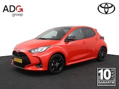 Toyota Yaris - 1.5 Hybrid Executive | Navigatie | Stoel en stuurverwarming | Panoramadak | Leder-stof bek