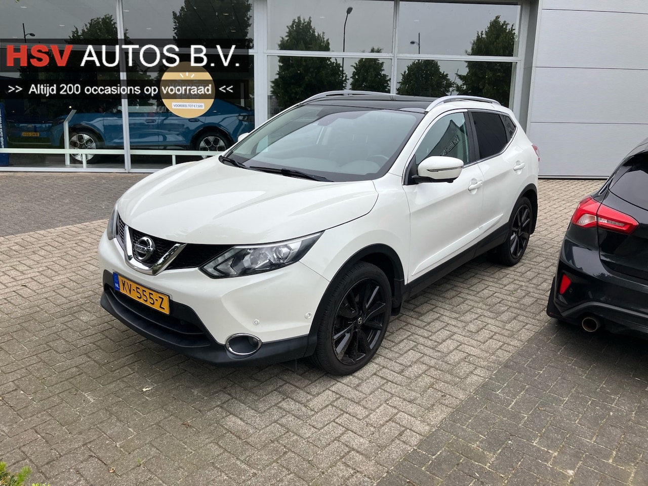 Nissan Qashqai - 1.2 Premier Edition navi 1/2 Leer panodak - AutoWereld.nl