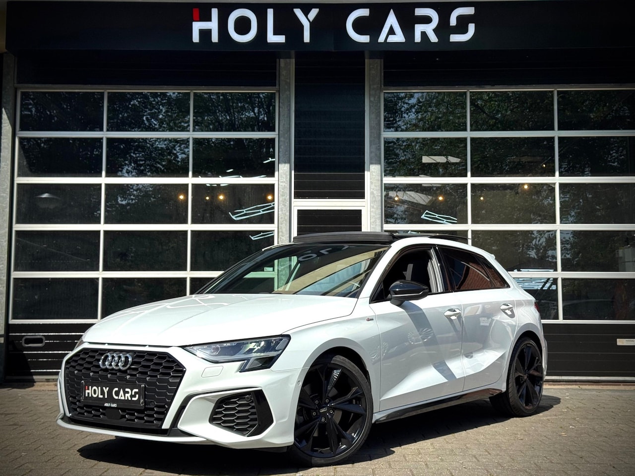 Audi A3 Sportback - S line | PANO | VIRTUAL | NAVI | CAMERA 35 TFSI S edition - AutoWereld.nl