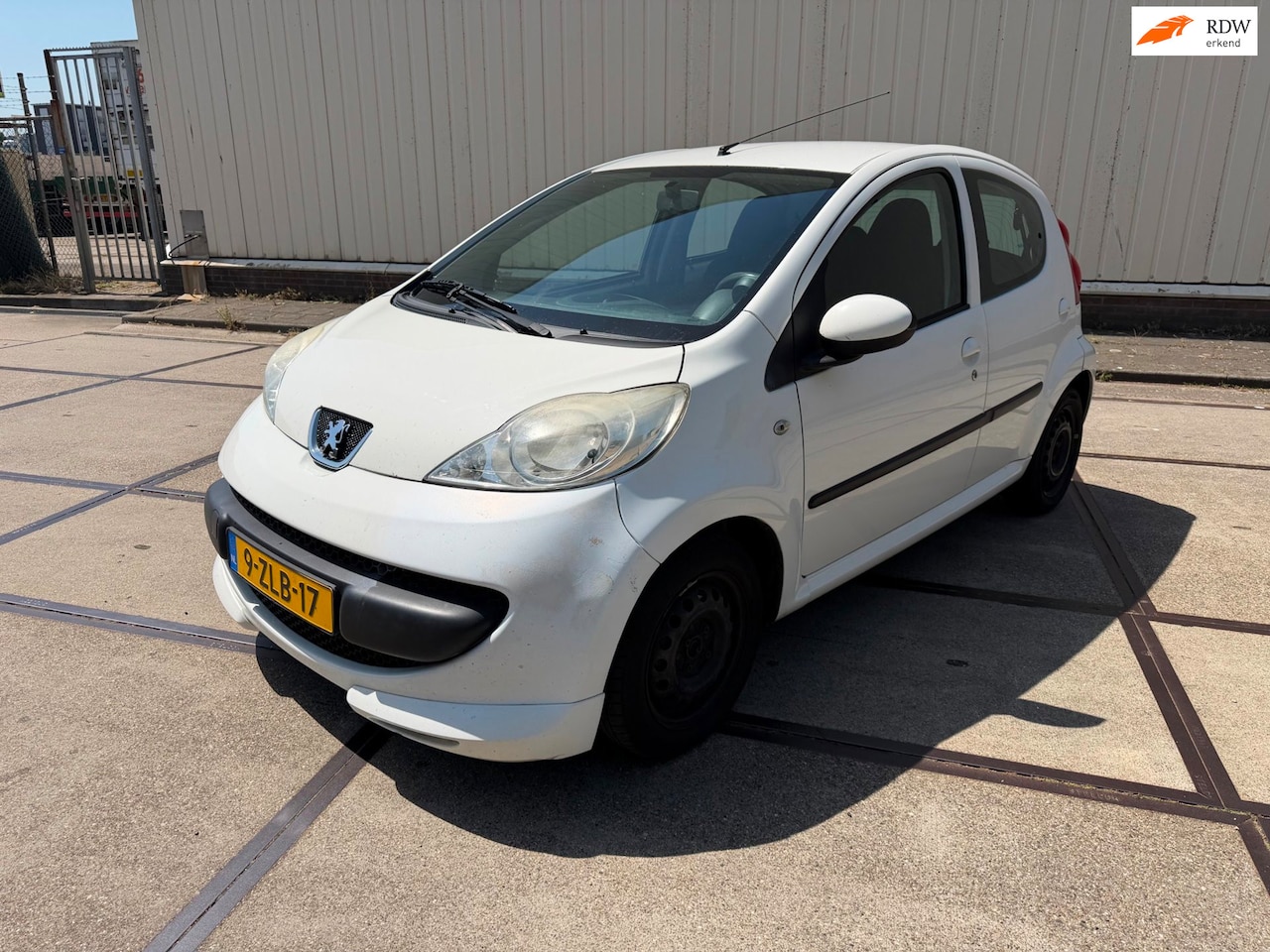 Peugeot 107 - 1.0-12V XR airco 5 deurs - AutoWereld.nl