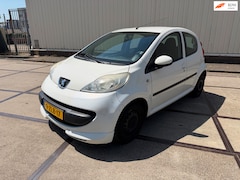 Peugeot 107 - 1.0-12V XR airco 5 deurs