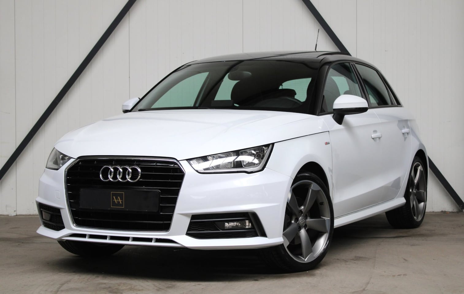 Audi A1 Sportback - 1.4 TFSI 3X S-Line sport l 1e Eigenaar l Pano - AutoWereld.nl